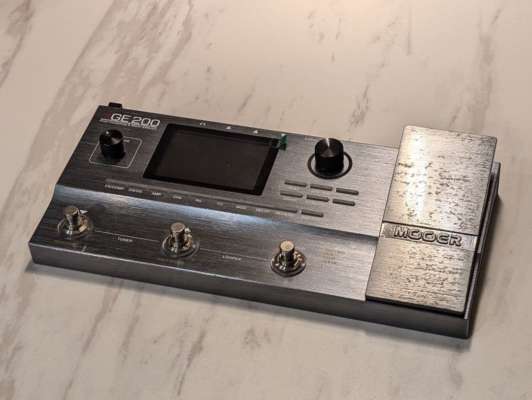 Mooer GE200 ギターエフェクター