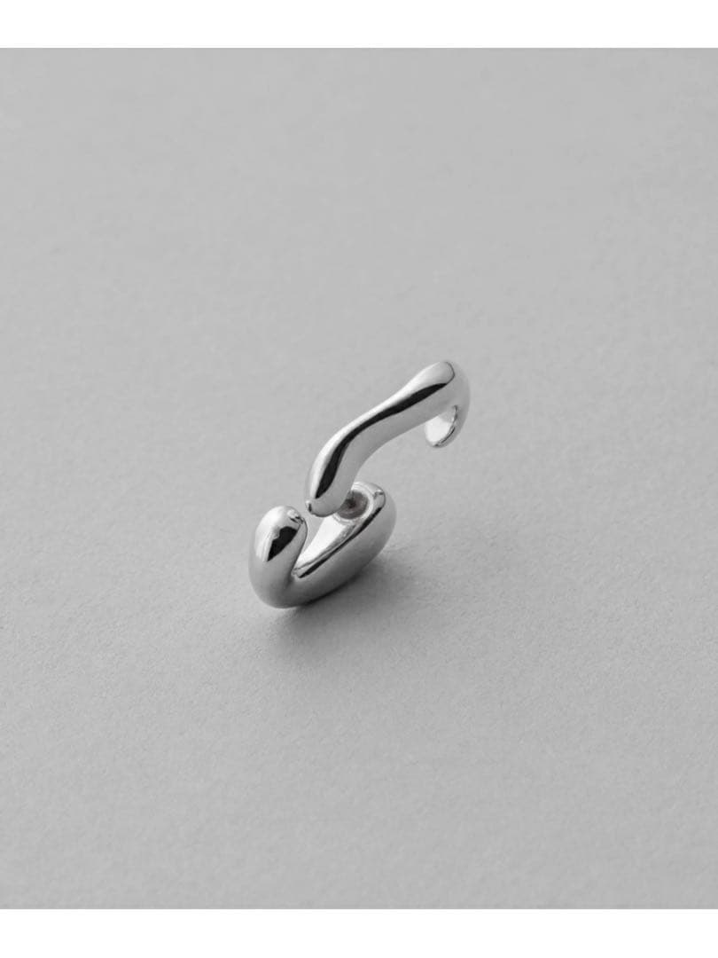 Ete ウェーブ フローピアス フロウ　エテ　シルバー　片耳ピアス