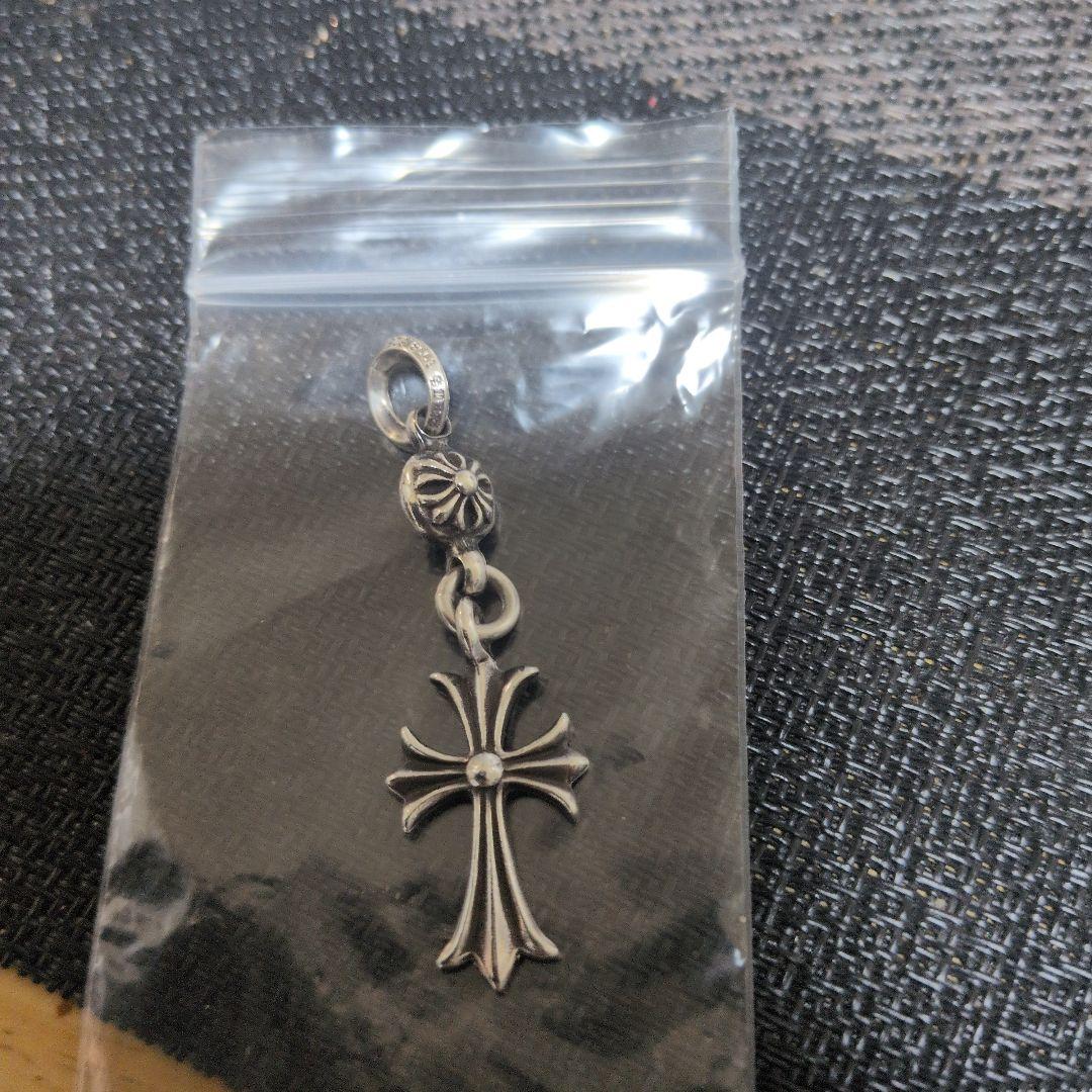 クロムハーツ1ボールタイニーCHクロス ペンダントトップ